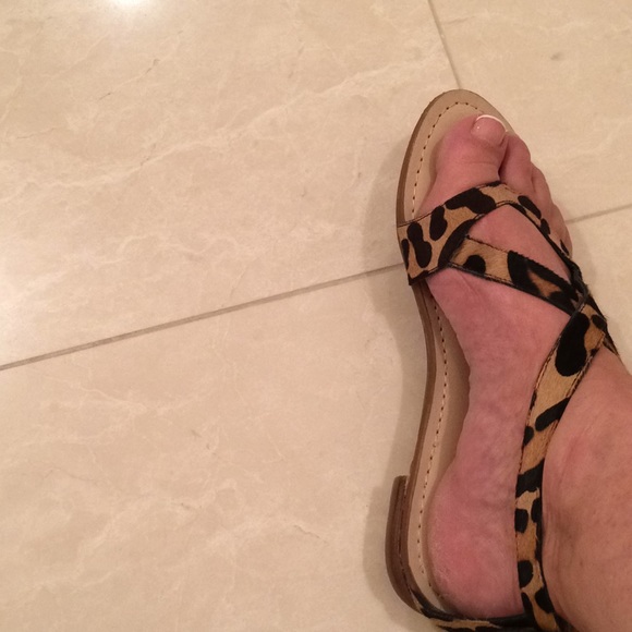 GUESS Sandals size 6 - Picture 3 of 4